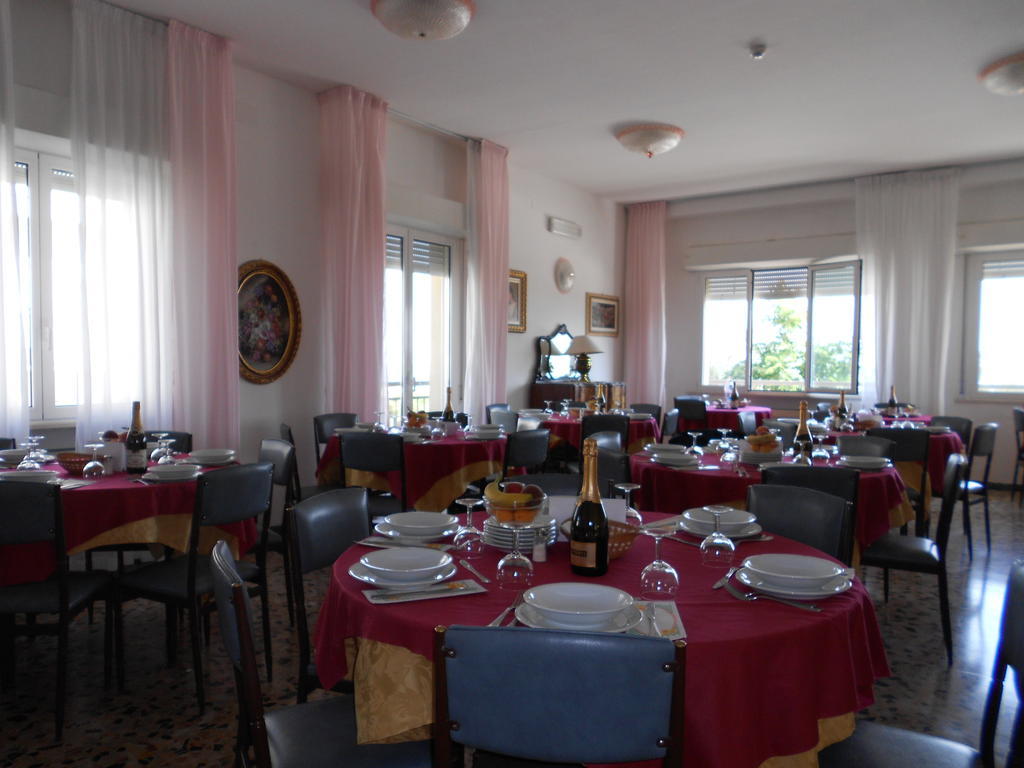 Hotel Laguna Blu Rimini Ngoại thất bức ảnh